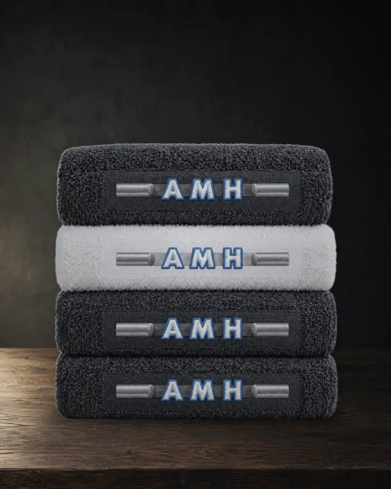 Frottee-Handtücher mit eingesticktem AMH-Logo