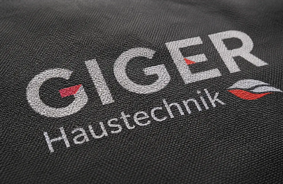 Giger Haustechnik — Siebdruck auf Textil