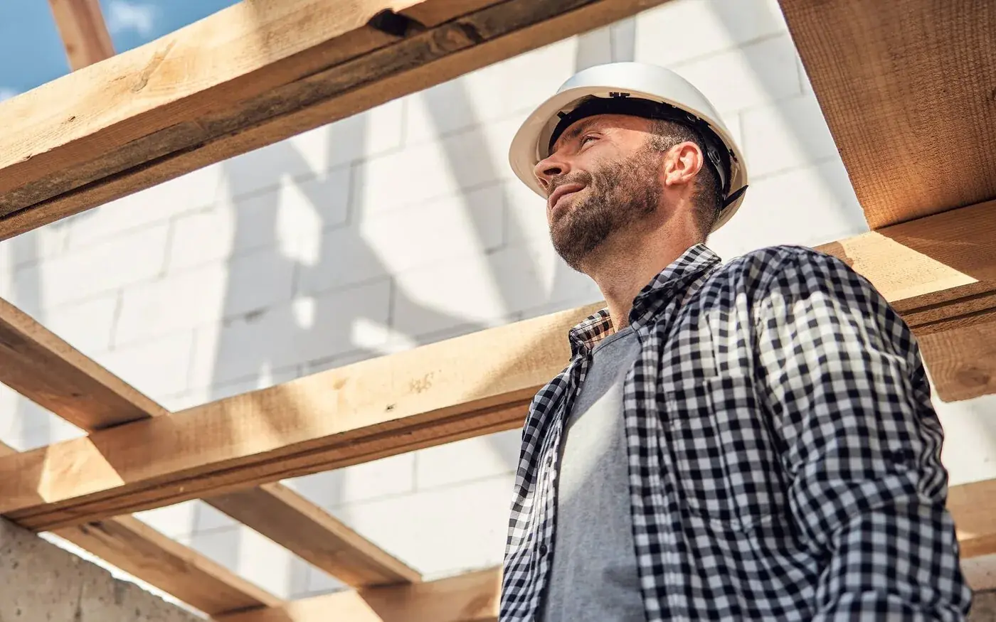 Arbeitskleidung für Zimmerer & Holzbau